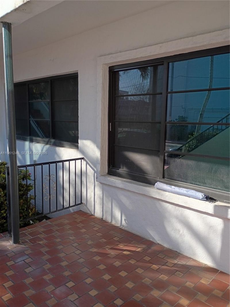 235 83rd St, Unit 3, Miami Beach, FL 33141 Photo