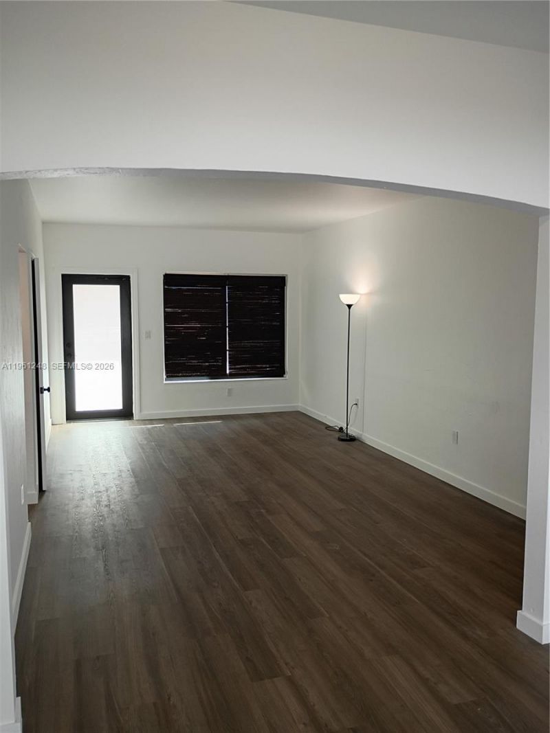 235 83rd St, Unit 3, Miami Beach, FL 33141 Photo