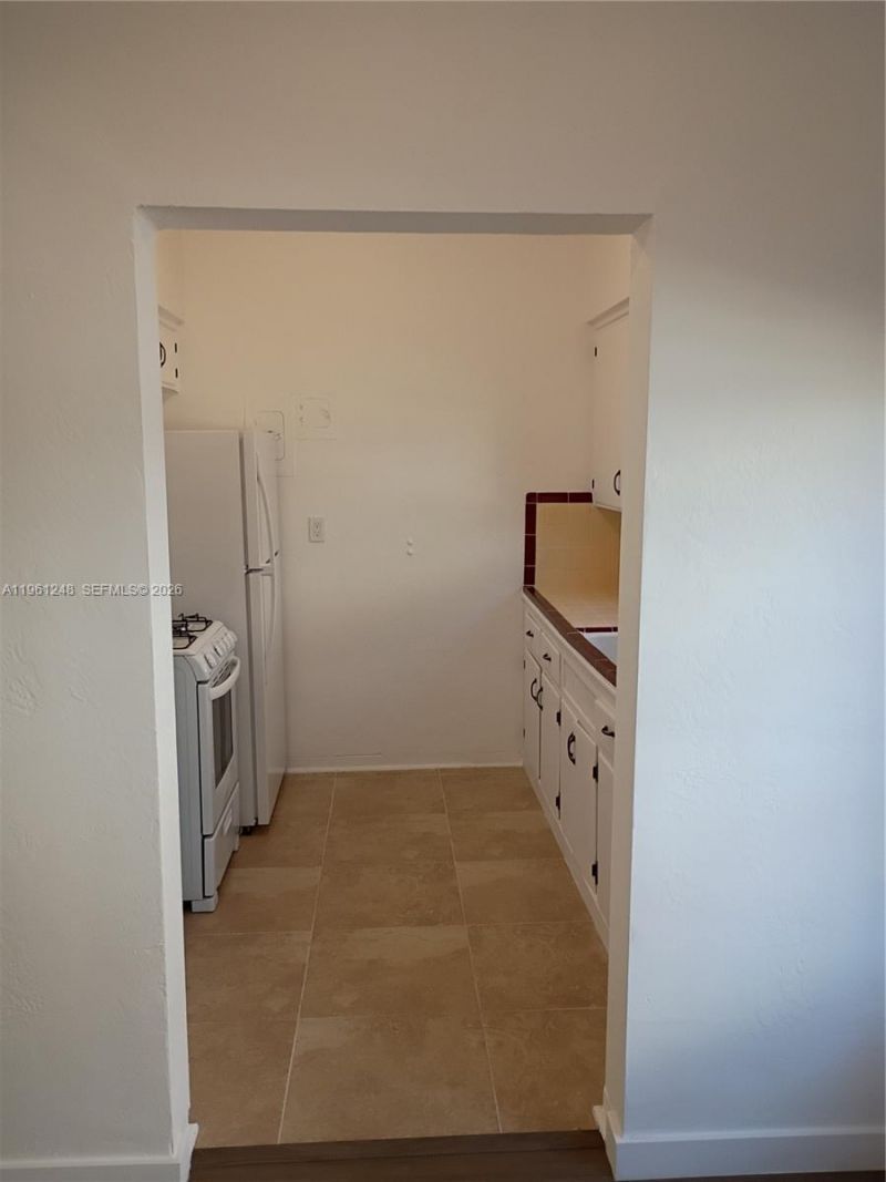 235 83rd St, Unit 3, Miami Beach, FL 33141 Photo