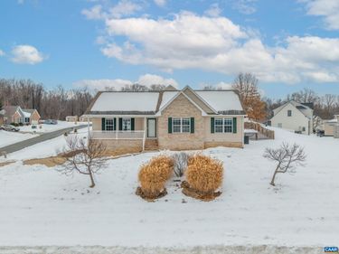 142 LONG BOW RD, Waynesboro, VA 22980