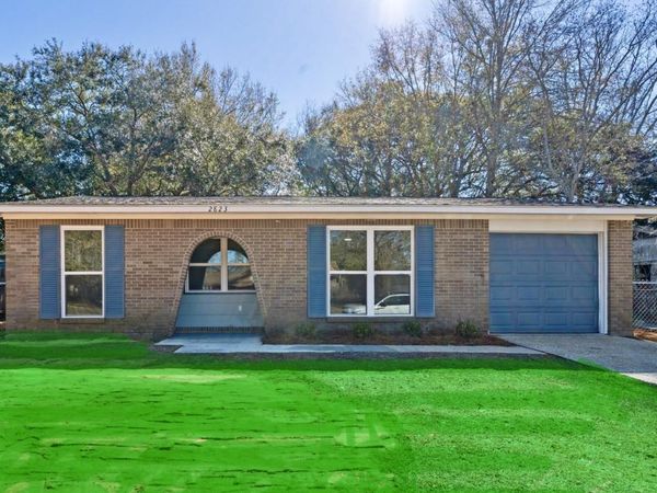 2823 Woodlane Street, Gautier, MS 39553