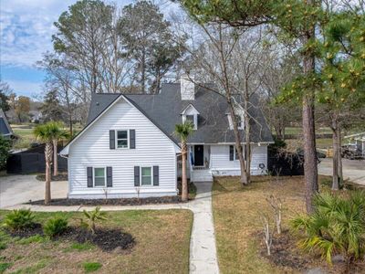27 Fitzroy Drive, Charleston, SC 29414