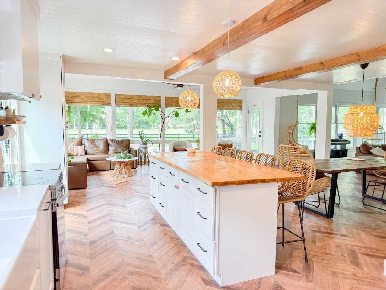 27 Fitzroy Drive Photo 13