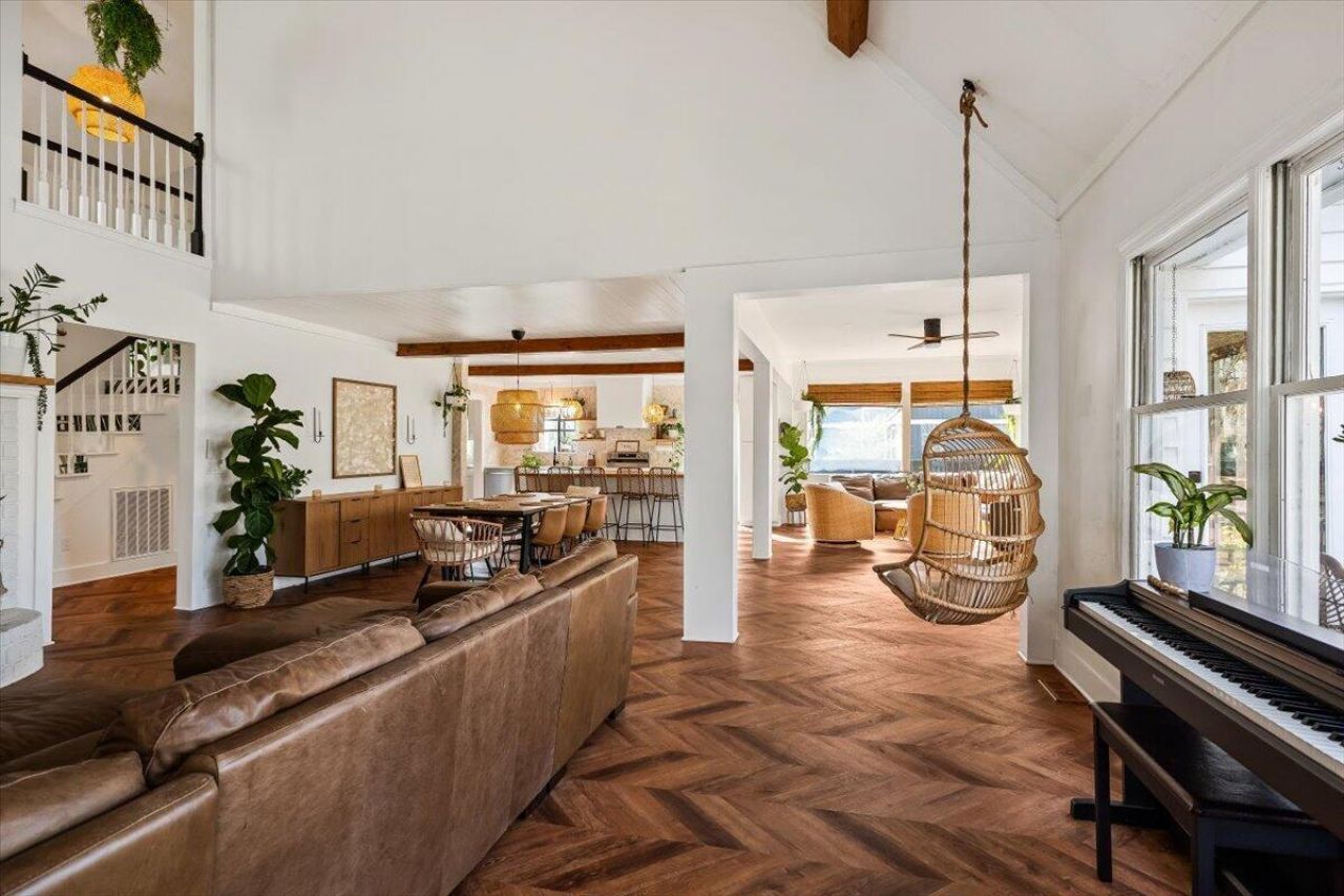 27 Fitzroy Drive Photo 15