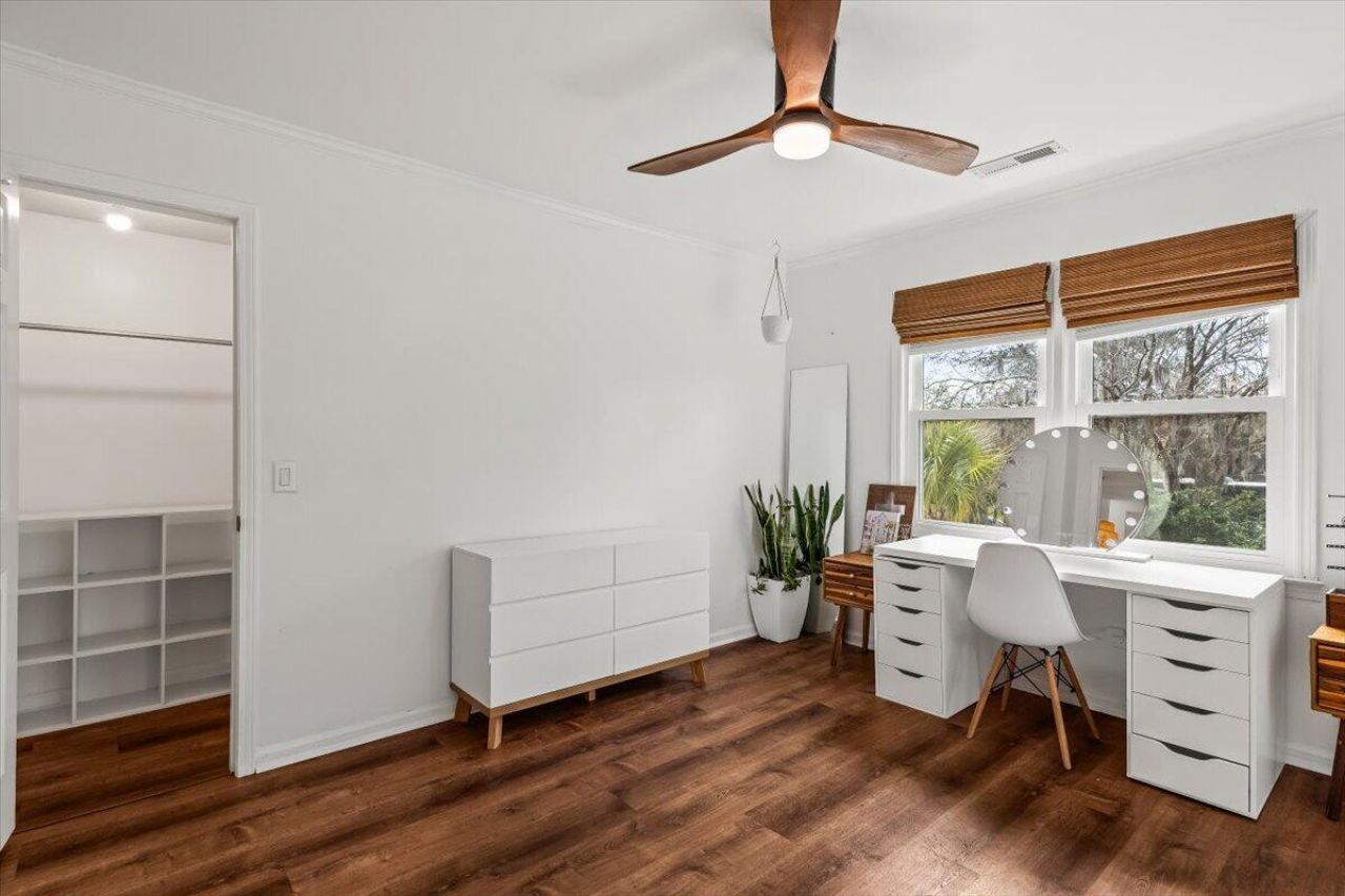 27 Fitzroy Drive Photo 32