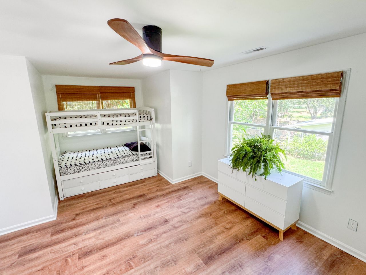 27 Fitzroy Drive Photo 41