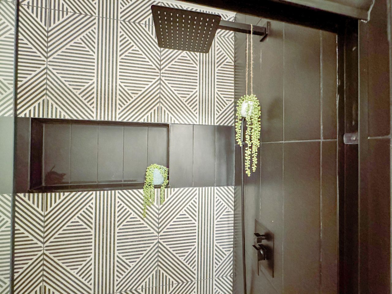 27 Fitzroy Drive Photo 44