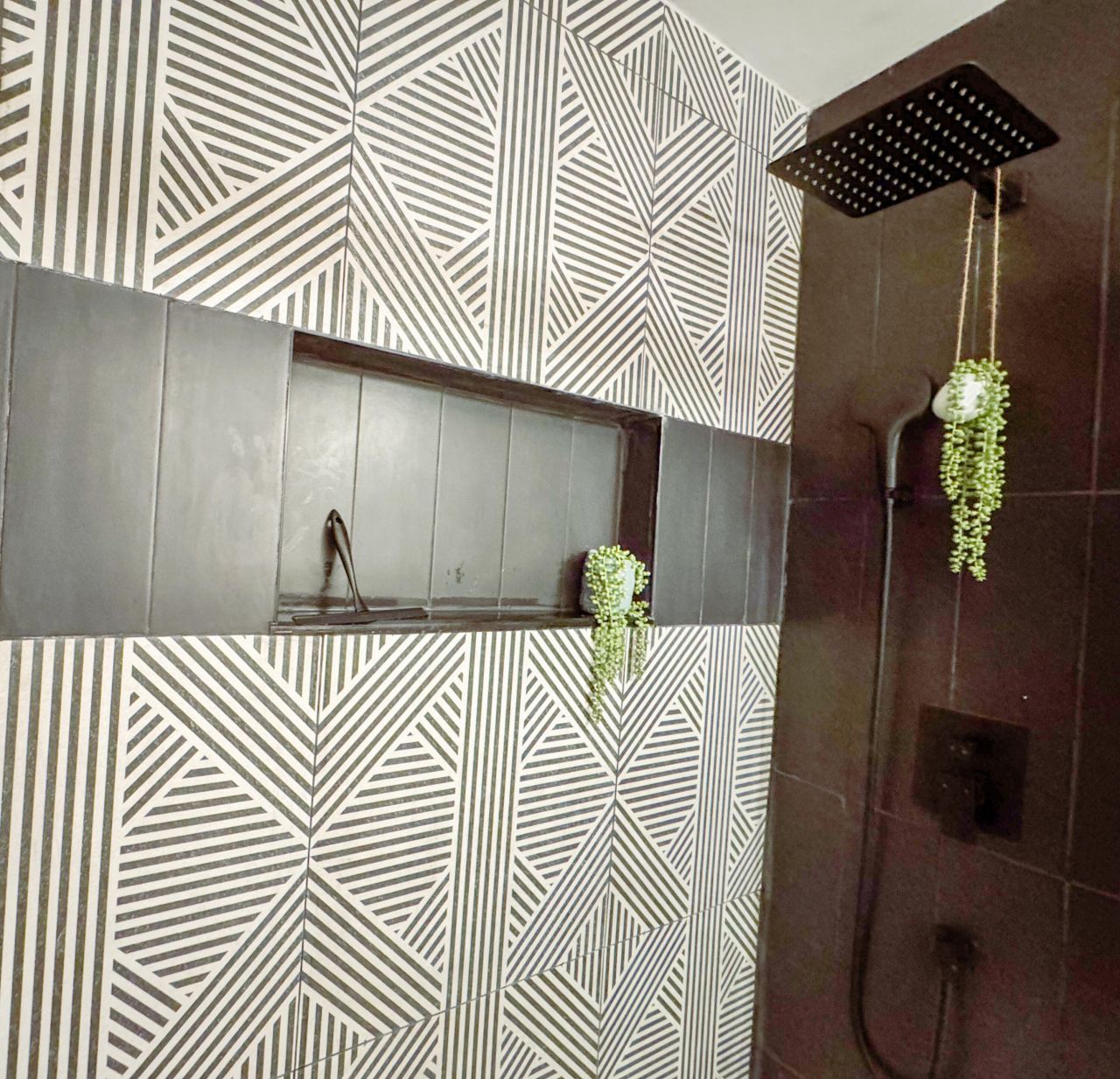 27 Fitzroy Drive Photo 45