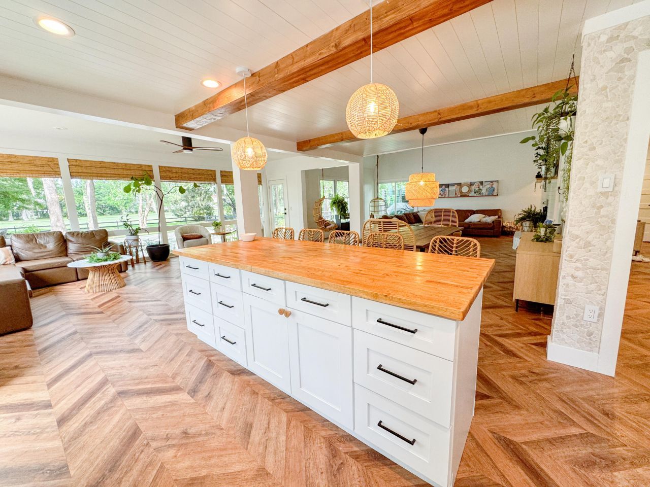 27 Fitzroy Drive Photo 9