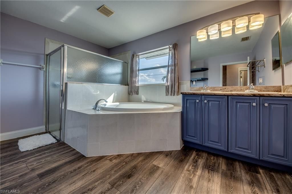 823 SW 10th St , Cape Coral, FL 33991 Photo