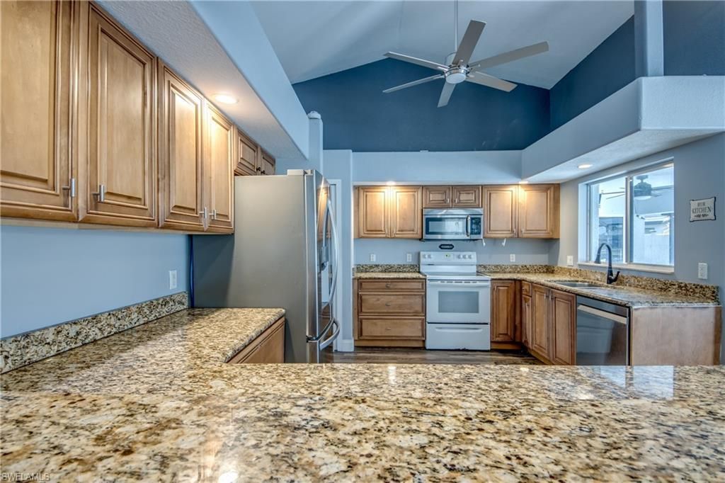 823 SW 10th St , Cape Coral, FL 33991 Photo