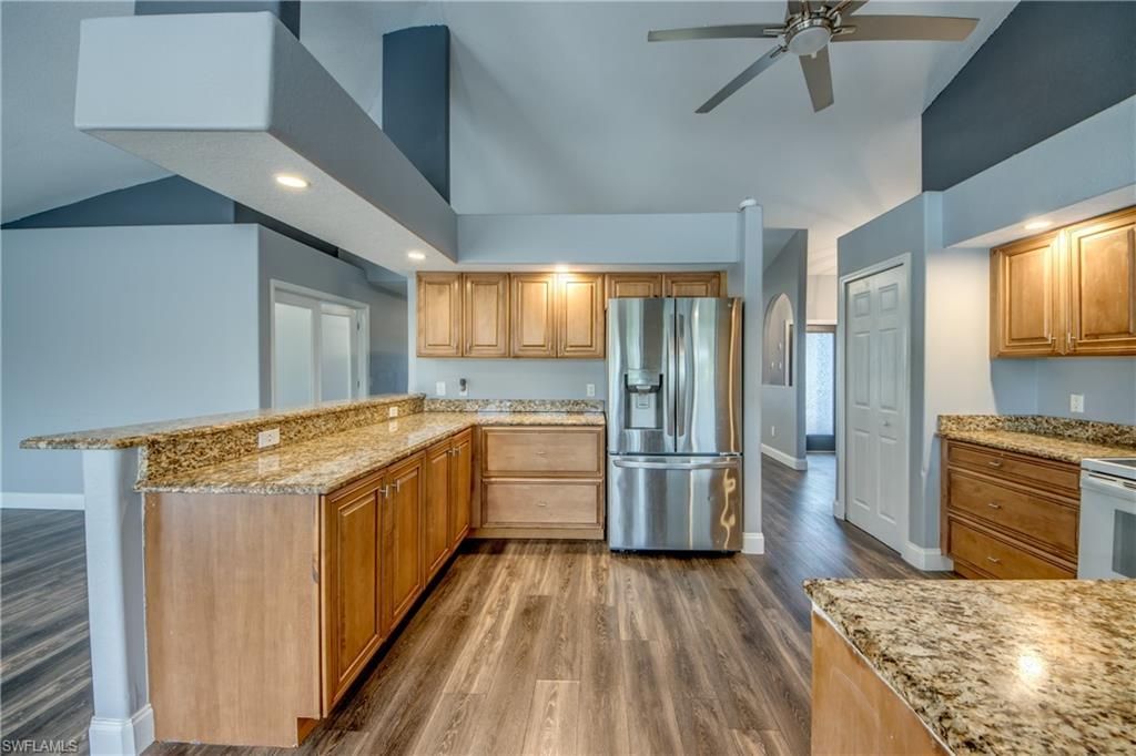 823 SW 10th St , Cape Coral, FL 33991 Photo