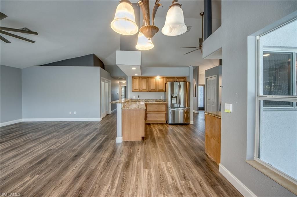 823 SW 10th St , Cape Coral, FL 33991 Photo