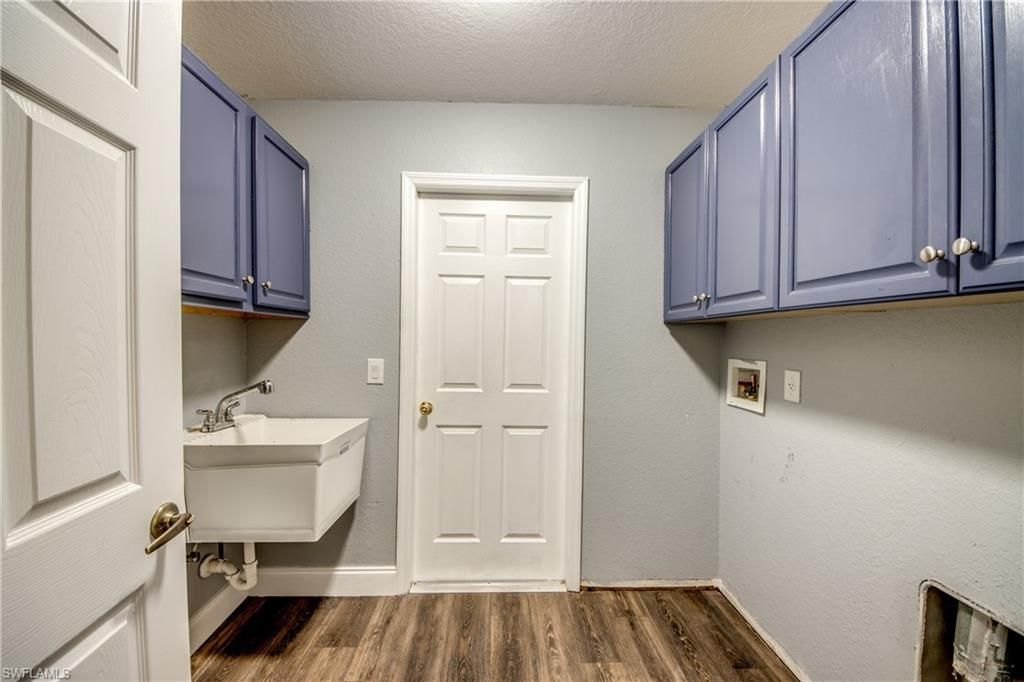 823 SW 10th St , Cape Coral, FL 33991 Photo