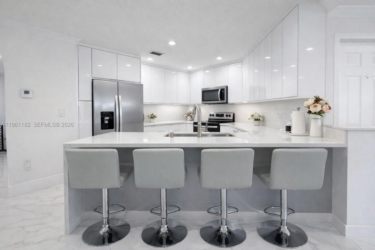 4760 SW 163rd Pl, Miami, FL 33185 Photo