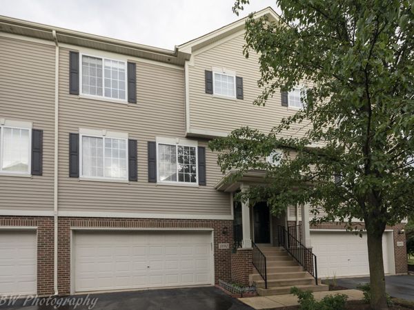 1890 Fredericksburg Lane, Unit 1890, Aurora, IL 60503