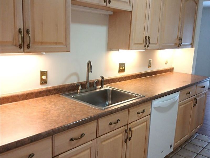 940 Trimble Place, Sagamore Hills, OH 44067 Photo 10