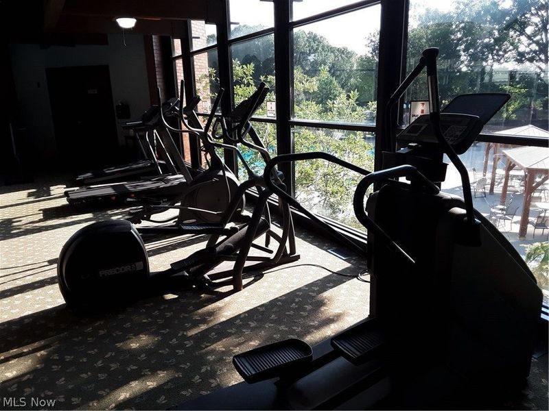 940 Trimble Place, Sagamore Hills, OH 44067 Photo 45