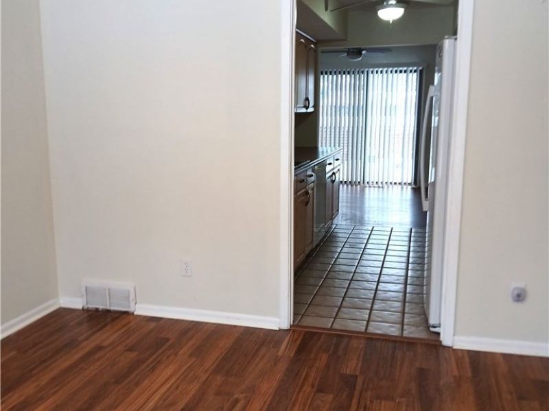 940 Trimble Place, Sagamore Hills, OH 44067 Photo 8