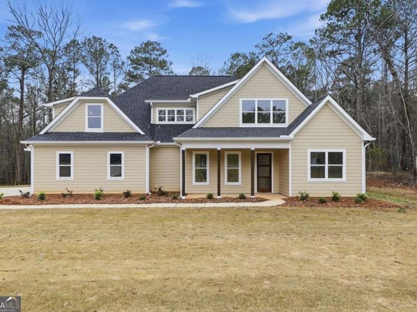 370 Harbour Shores Drive, Jackson, GA 30233