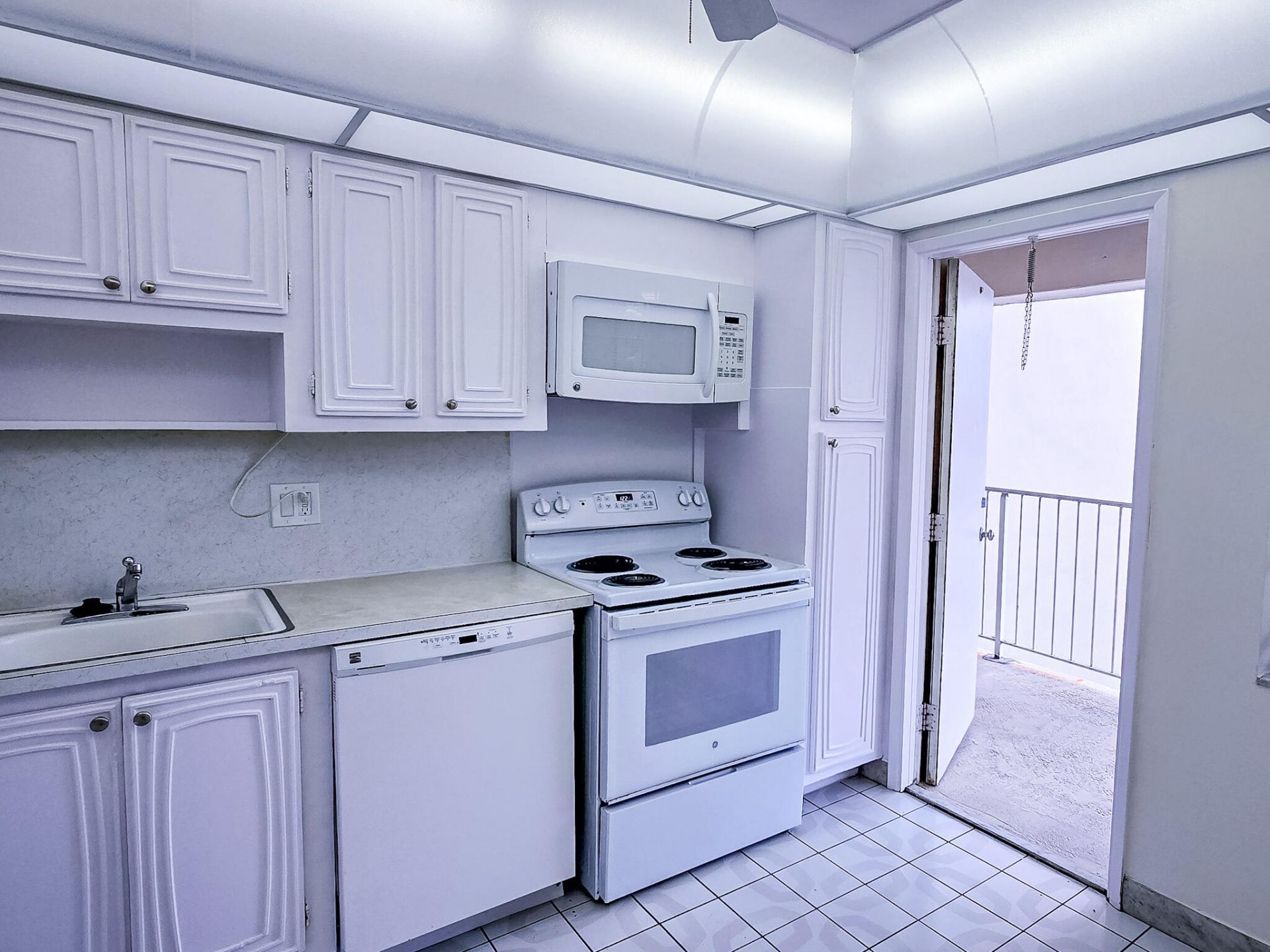 2651 S Palm Aire Drive, Unit 302, Pompano Beach, FL 33069 Photo