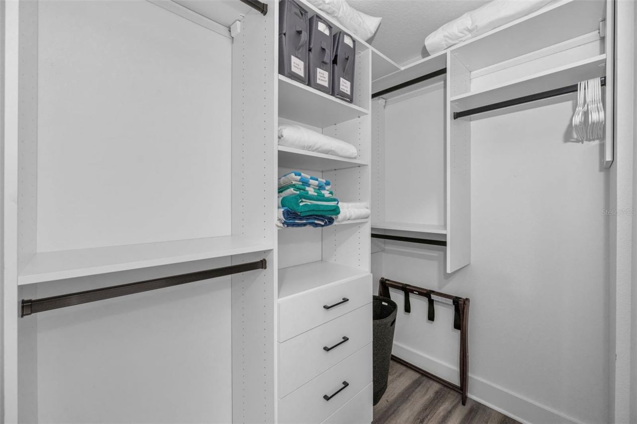 415 Island Way, Unit 509, Clearwater Beach, FL 33767 Photo