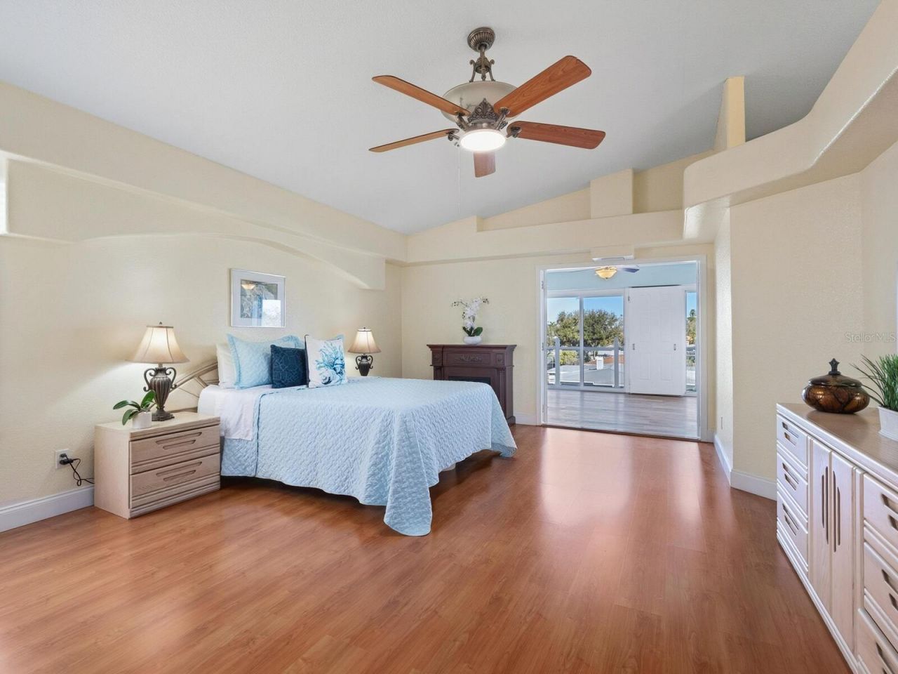 605 Avenida De Mayo, Sarasota, FL 34242 Photo