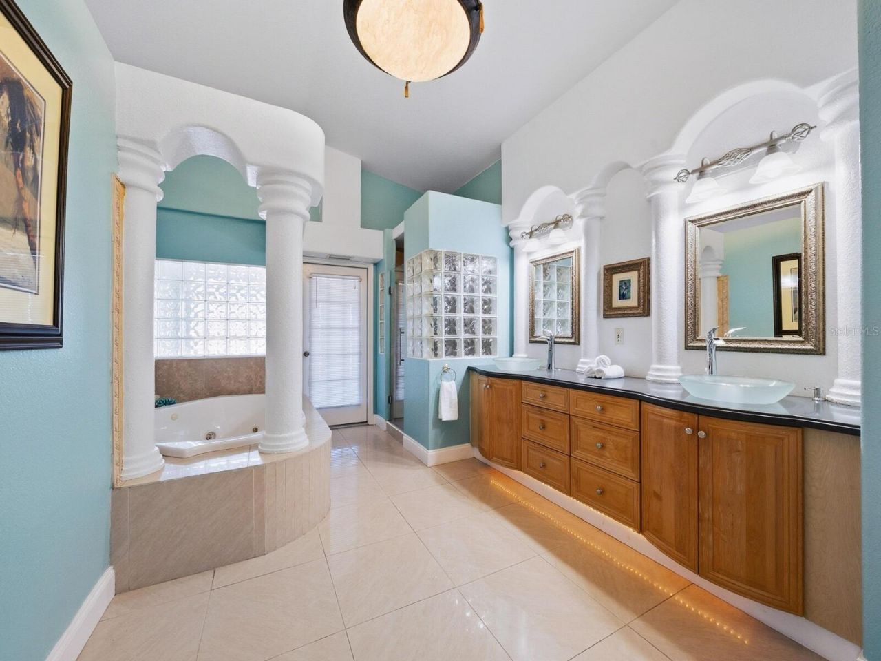 605 Avenida De Mayo, Sarasota, FL 34242 Photo