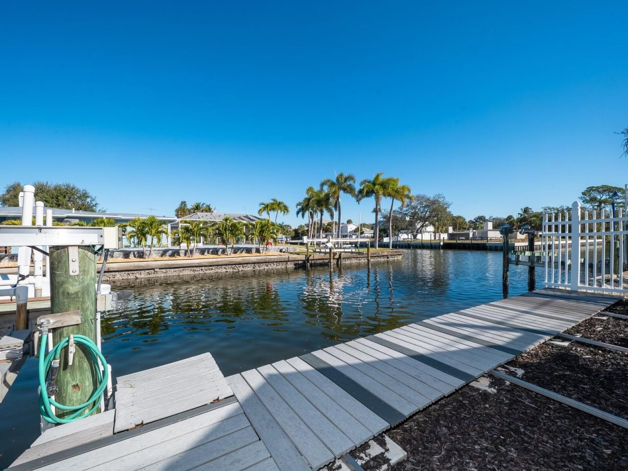 605 Avenida De Mayo, Sarasota, FL 34242 Photo