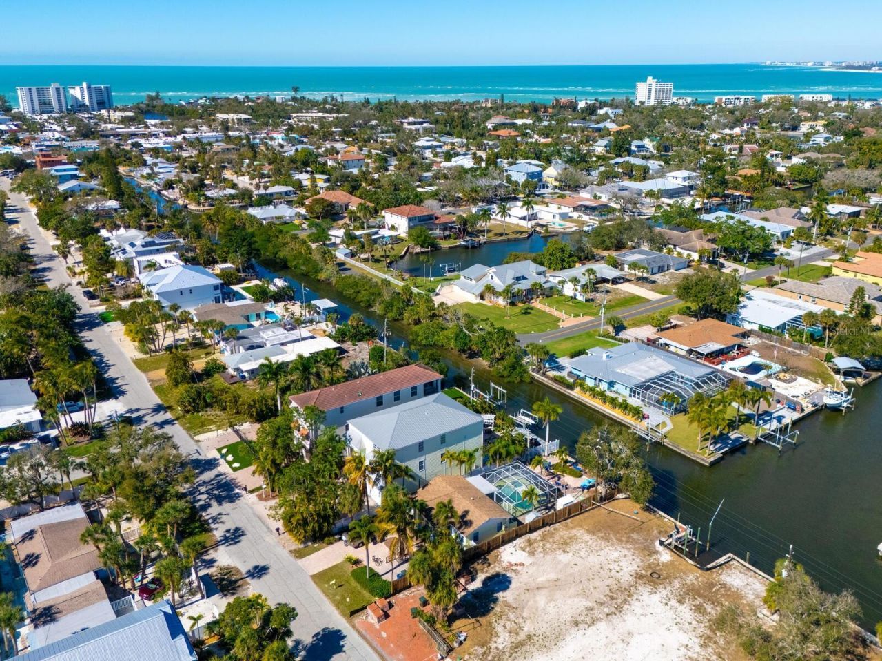 605 Avenida De Mayo, Sarasota, FL 34242 Photo