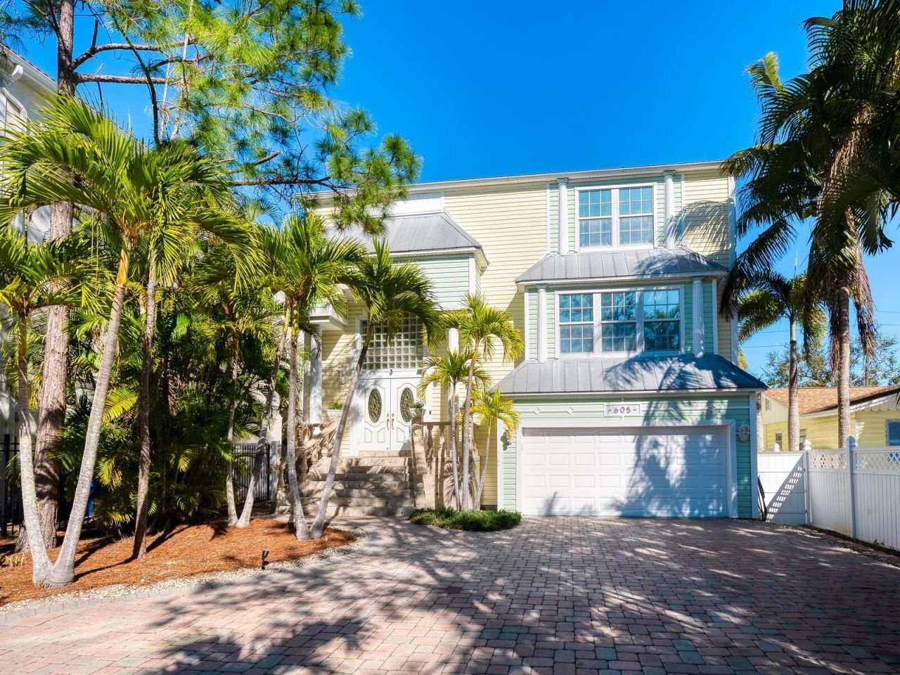 605 Avenida De Mayo, Sarasota, FL 34242 Photo