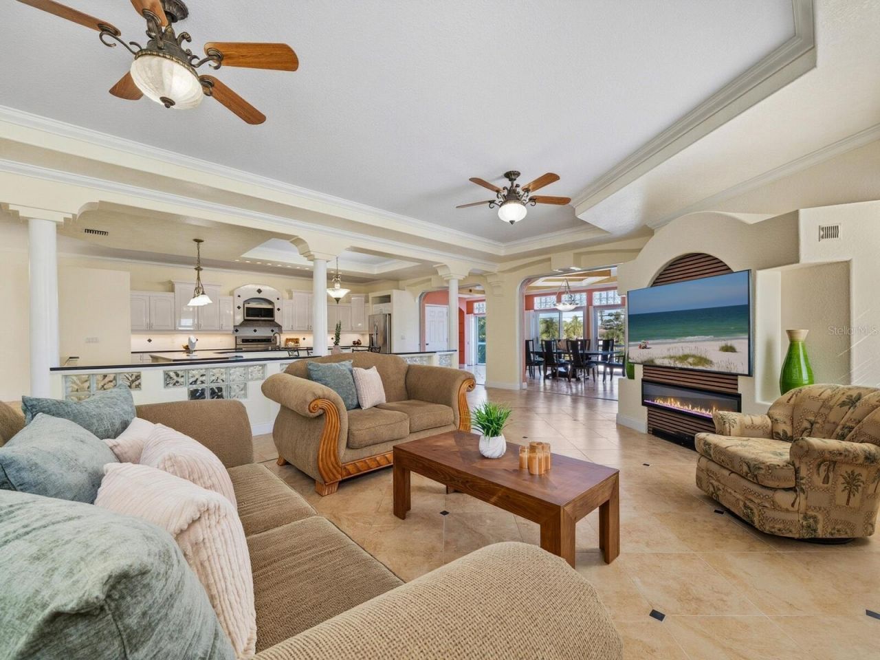 605 Avenida De Mayo, Sarasota, FL 34242 Photo