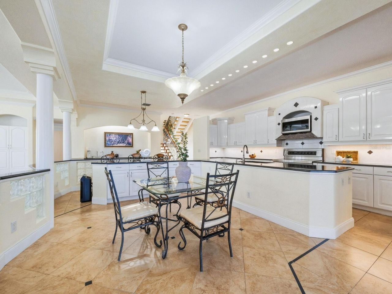 605 Avenida De Mayo, Sarasota, FL 34242 Photo