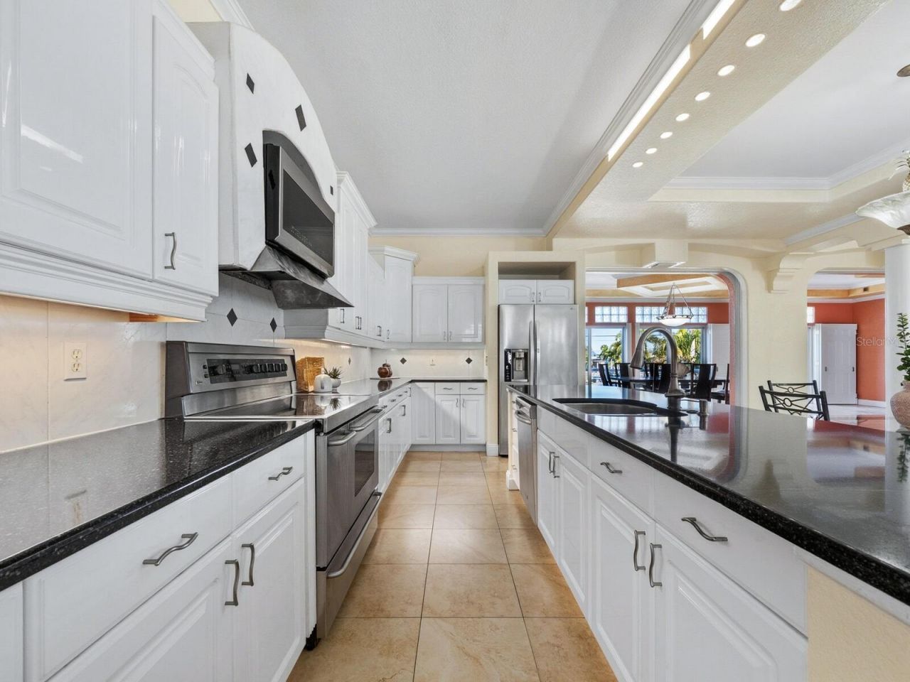 605 Avenida De Mayo, Sarasota, FL 34242 Photo