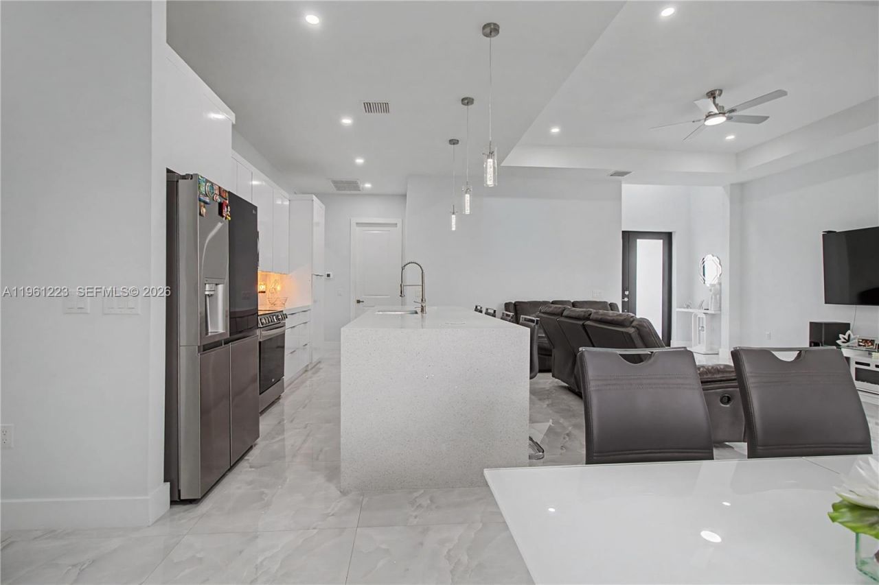 3705 SW 23rd St , Lehigh Acres, FL 33976 Photo