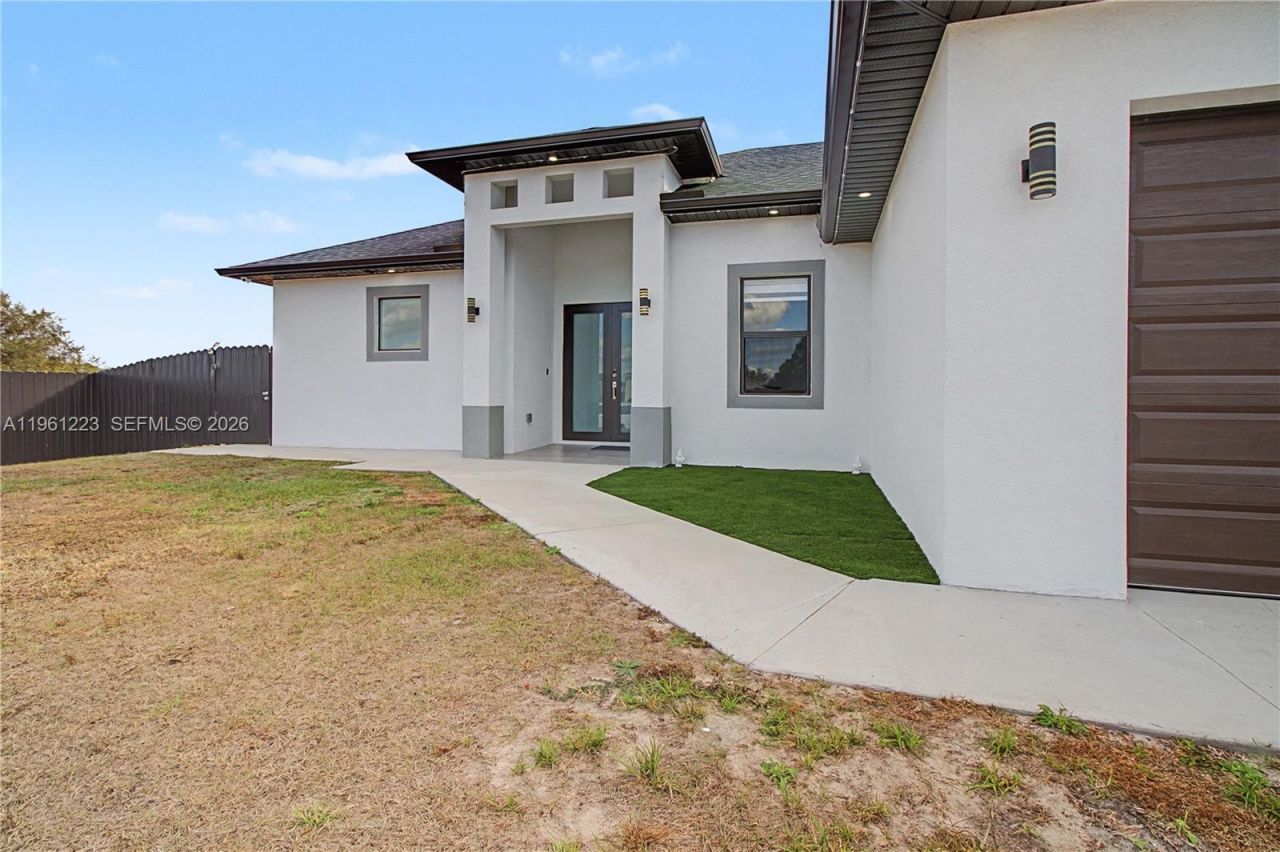 3705 SW 23rd St , Lehigh Acres, FL 33976 Photo