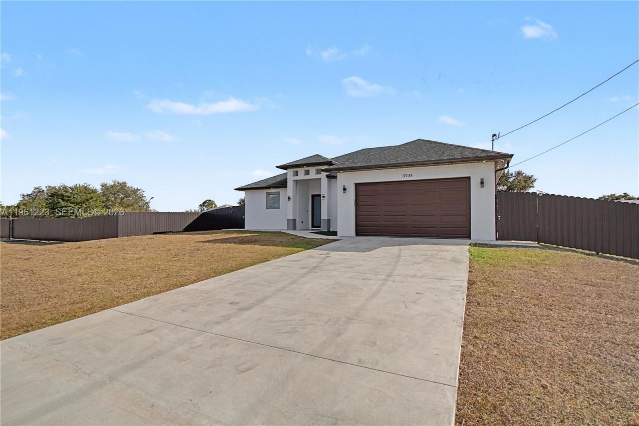 3705 SW 23rd St , Lehigh Acres, FL 33976 Photo