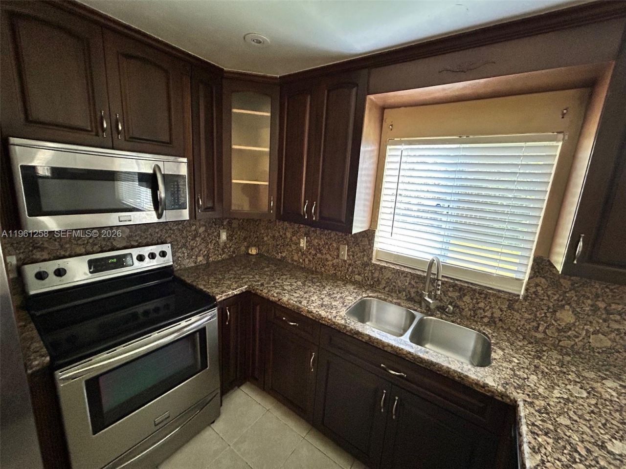 8801 SW 9th Ct, Pembroke Pines, FL 33025 Photo