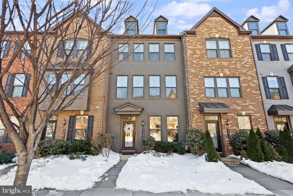 43405 Charitable Street, Ashburn, VA 20148 Main Photo