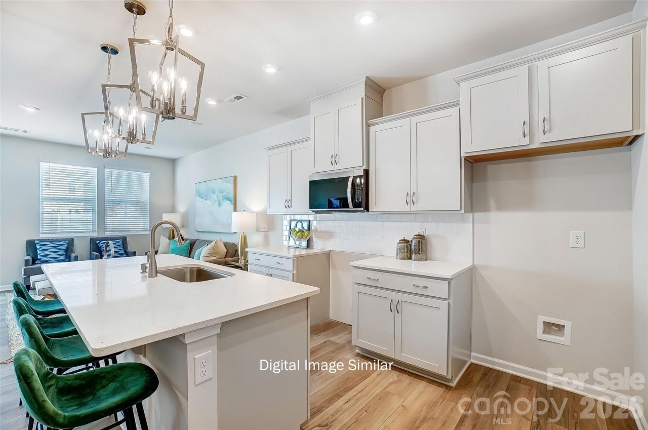 6044 Mallow Crossing Lane, Charlotte, NC 28213 Main Photo