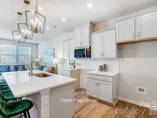 6044 Mallow Crossing Lane, Charlotte, NC 28213