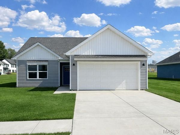206 Jimmy H Drive , Jonesburg, MO 63351