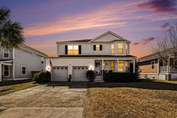 448 Sablewood Drive photo 4