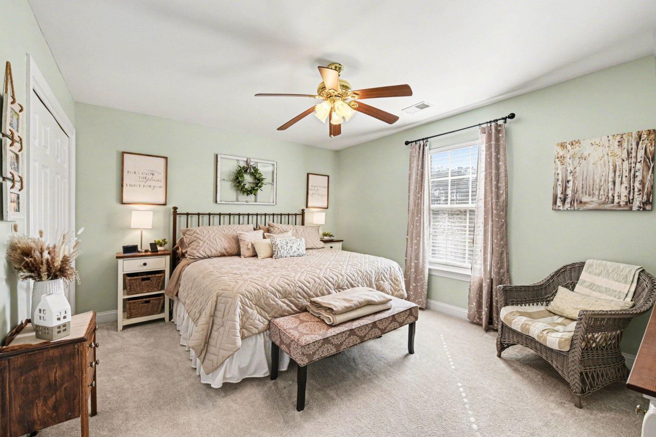 448 Sablewood Drive Photo 21