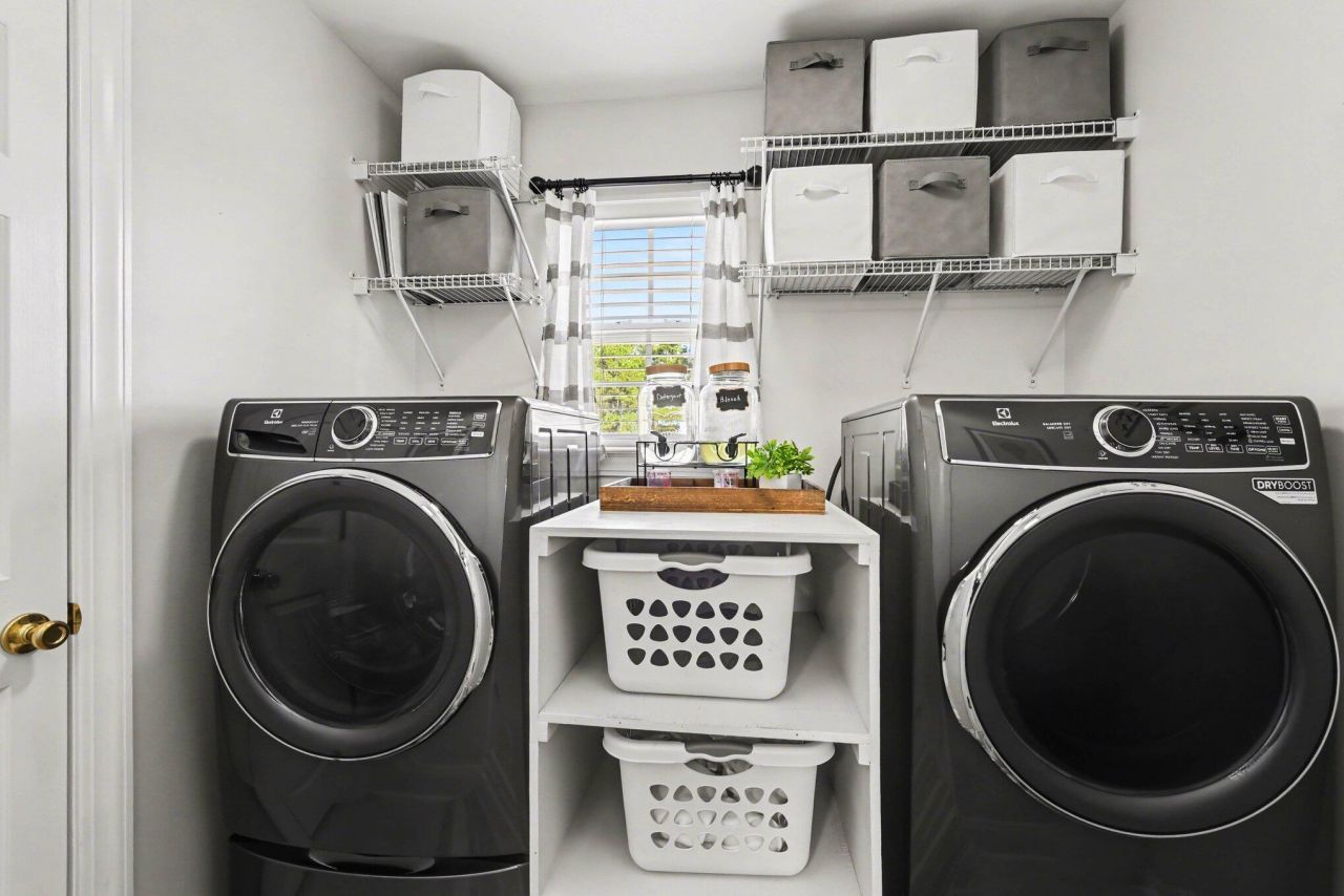 448 Sablewood Drive Photo 25