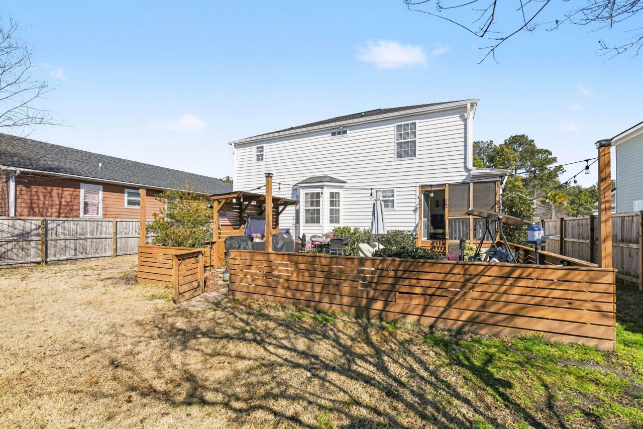 448 Sablewood Drive Photo 30