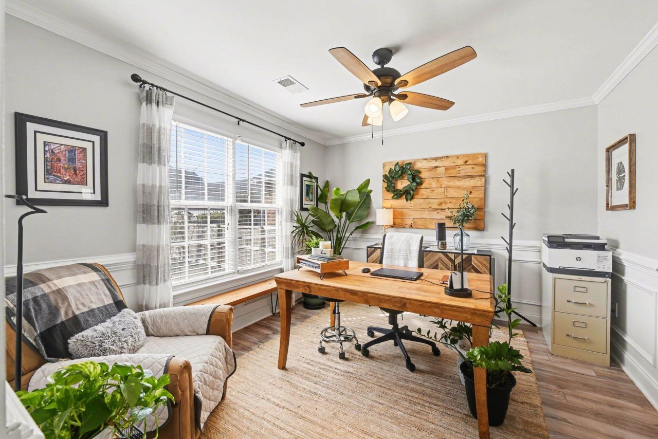 448 Sablewood Drive Photo 9