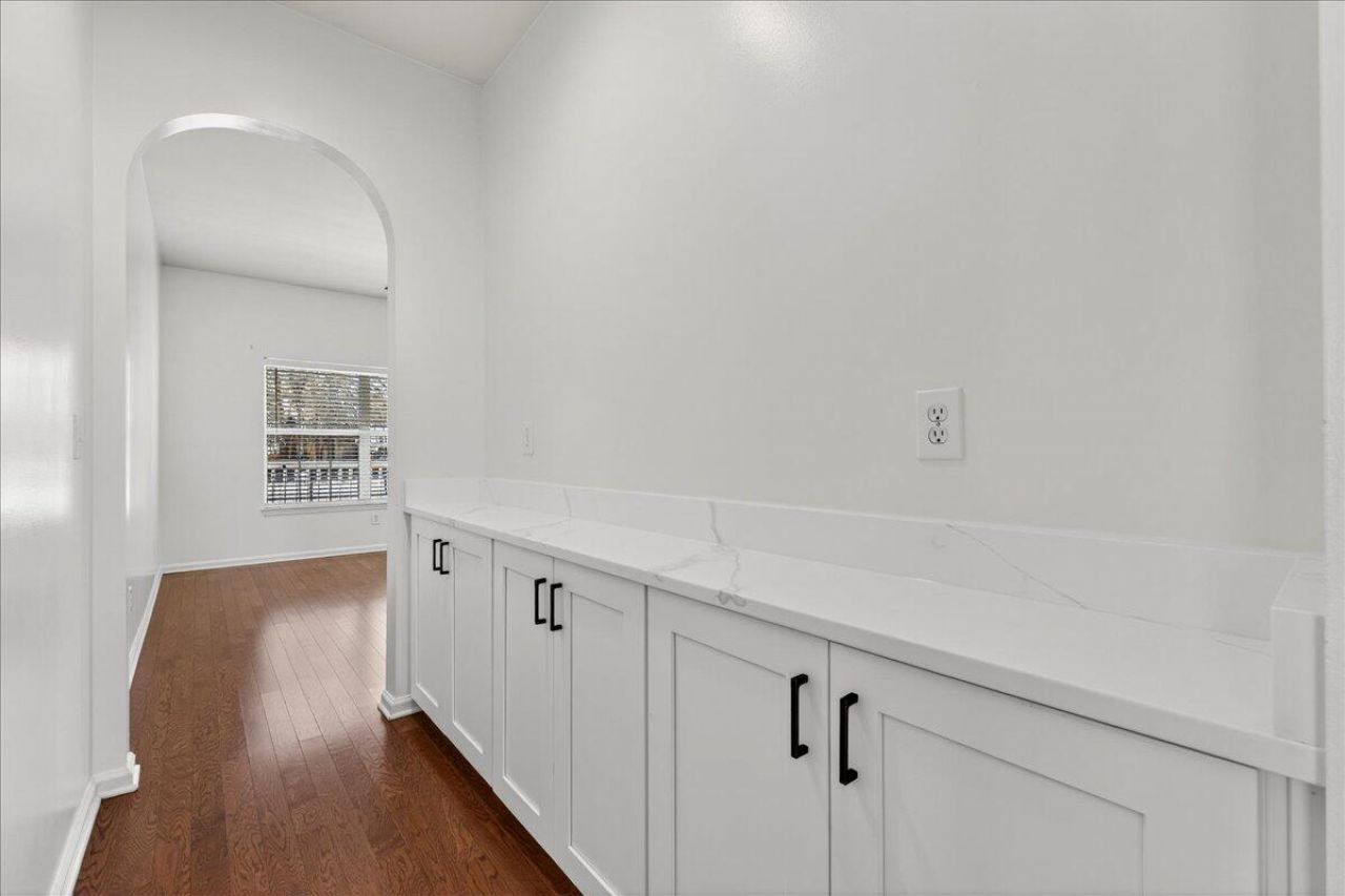 317 Whispering Cypress Drive Photo 6