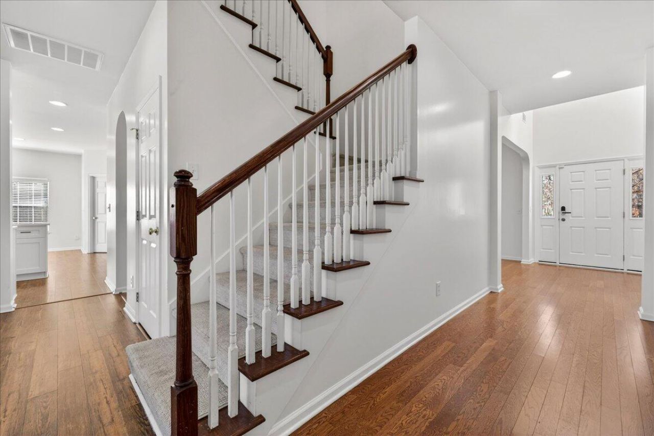 317 Whispering Cypress Drive Photo 7