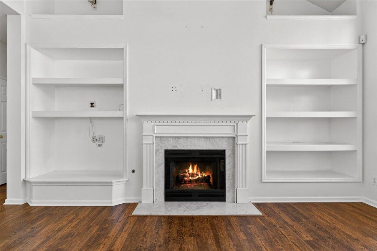 317 Whispering Cypress Drive Photo 9